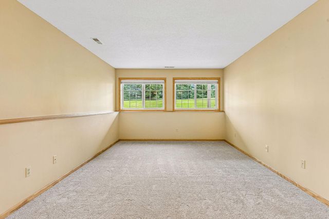 10264 Country Club Alcove, Woodbury, MN 55129