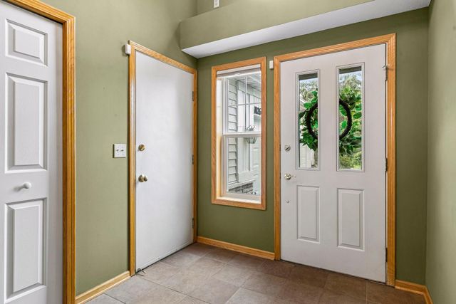 10264 Country Club Alcove, Woodbury, MN 55129
