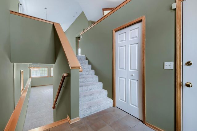 10264 Country Club Alcove, Woodbury, MN 55129
