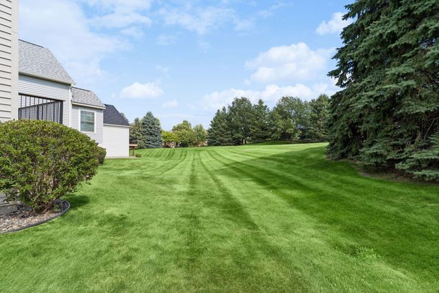 10264 Country Club Alcove, Woodbury, MN 55129