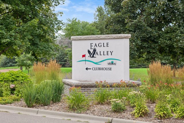 10264 Country Club Alcove, Woodbury, MN 55129