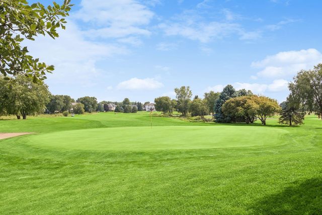 10264 Country Club Alcove, Woodbury, MN 55129