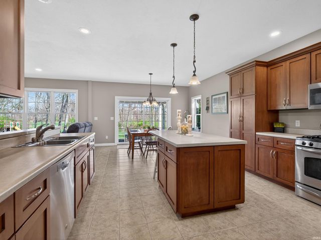 67483 Kensington Drive, Goshen, IN 46526