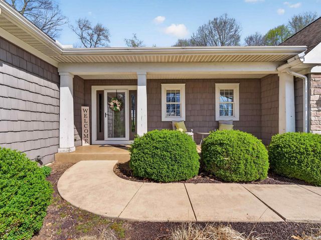 67483 Kensington Drive, Goshen, IN 46526