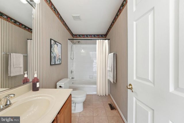 8516 SHORTHILLS DR, Clinton, MD 20735