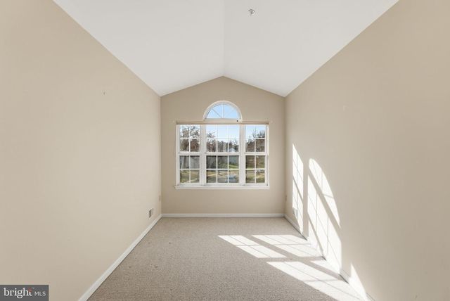 8516 SHORTHILLS DR, Clinton, MD 20735