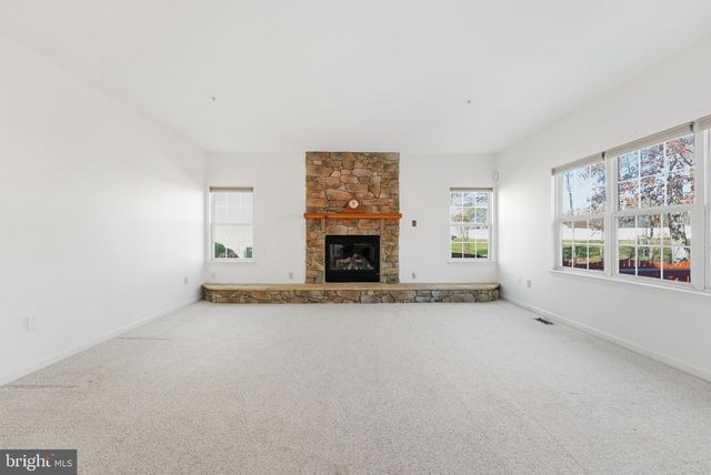 8516 SHORTHILLS DR, Clinton, MD 20735