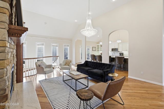 16 Wildwood Drive, Joplin, MO 64804