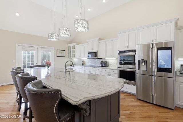 16 Wildwood Drive, Joplin, MO 64804