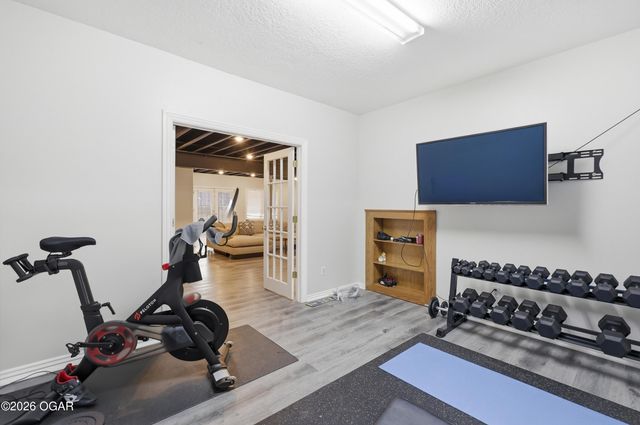 16 Wildwood Drive, Joplin, MO 64804