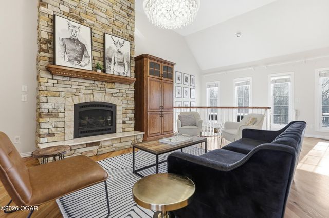 16 Wildwood Drive, Joplin, MO 64804