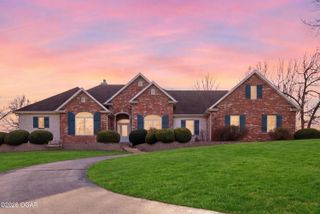 16 Wildwood Drive, Joplin, MO 64804