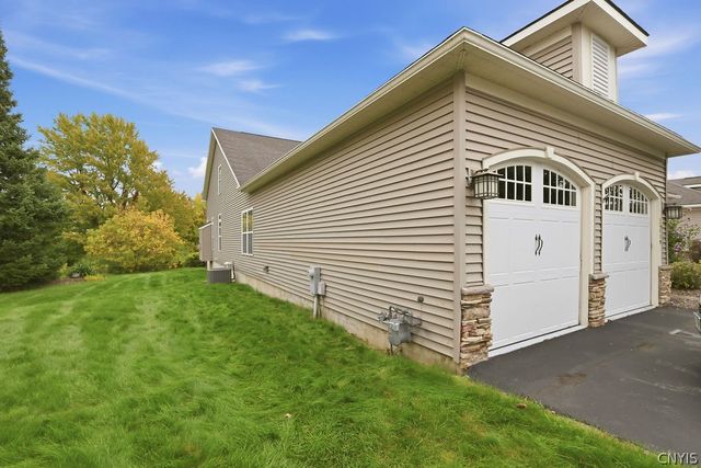 119 Star Gaze Circle, Manlius, NY 13066