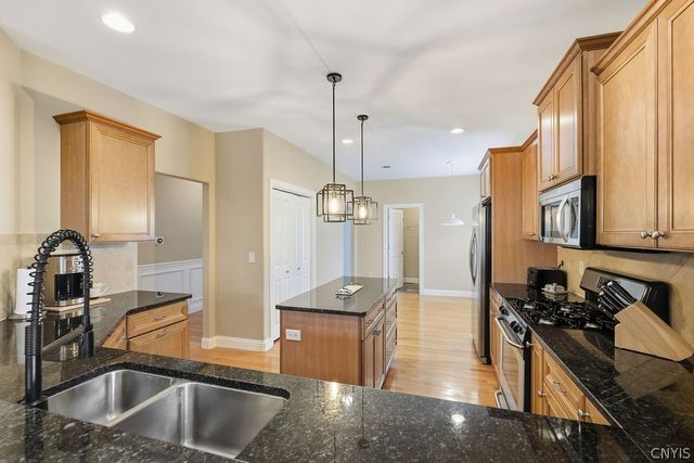 119 Star Gaze Circle, Manlius, NY 13066