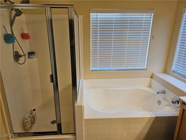 3732 SHIMMERING CREEK Avenue, North Las Vegas, NV 89031