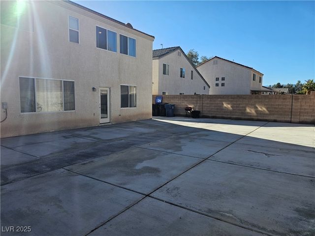 3732 SHIMMERING CREEK Avenue, North Las Vegas, NV 89031