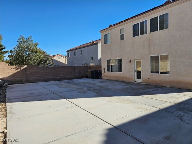 3732 SHIMMERING CREEK Avenue, North Las Vegas, NV 89031