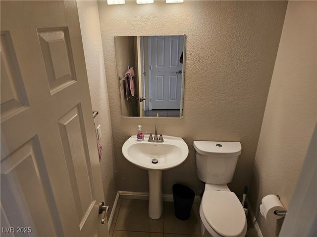 3732 SHIMMERING CREEK Avenue, North Las Vegas, NV 89031