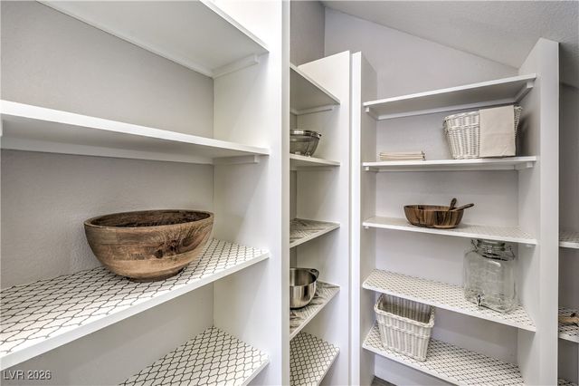 4833 Spanish Wells Drive, North Las Vegas, NV 89031