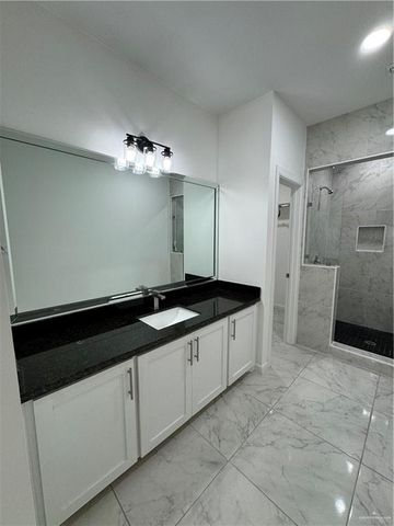 913 N Blair Avenue 4, Edinburg, TX 78541