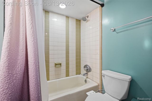 2709 2nd Street, Westland, MI 48186