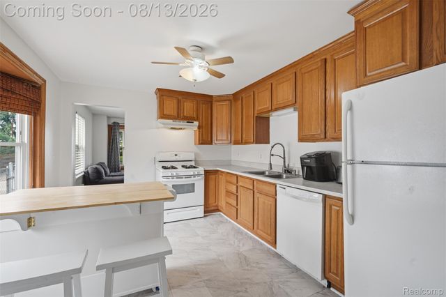 2709 2nd Street, Westland, MI 48186