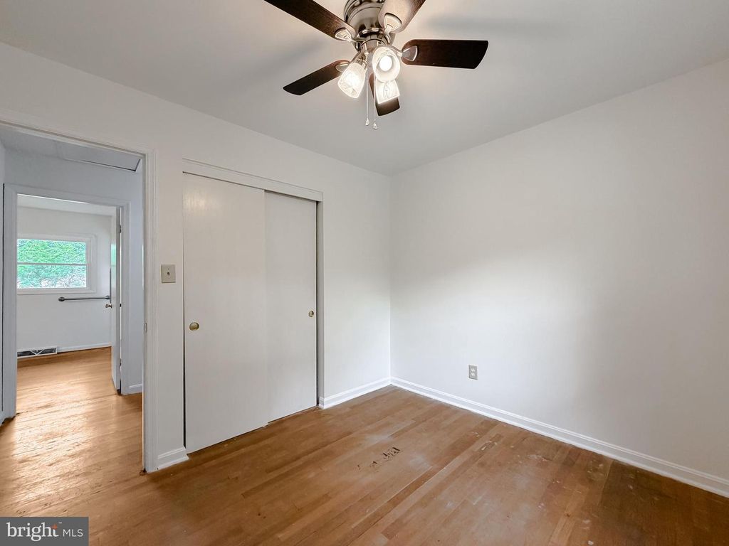 Image 15 of property listing at 21415 WILLIAMS DR, Lexington Park, MD 20653