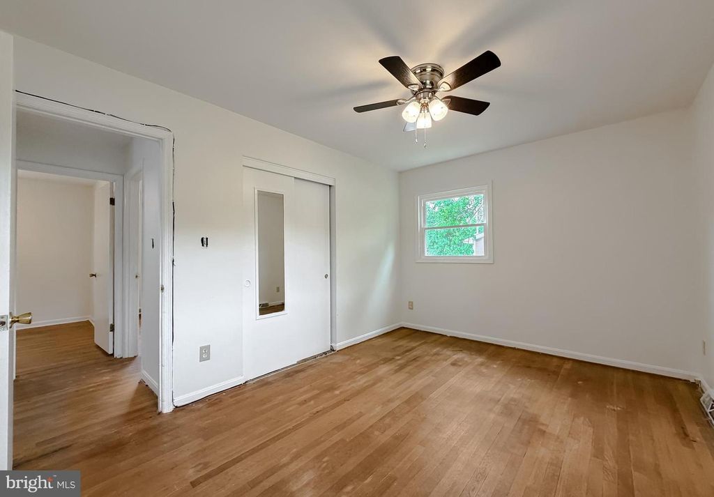 Image 23 of property listing at 21415 WILLIAMS DR, Lexington Park, MD 20653