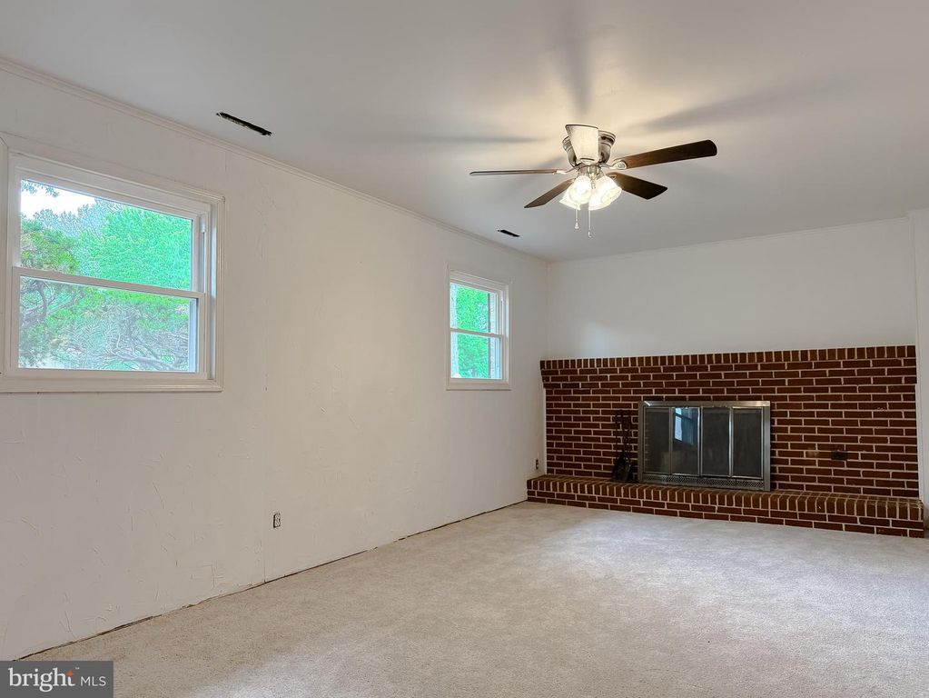 Image 27 of property listing at 21415 WILLIAMS DR, Lexington Park, MD 20653