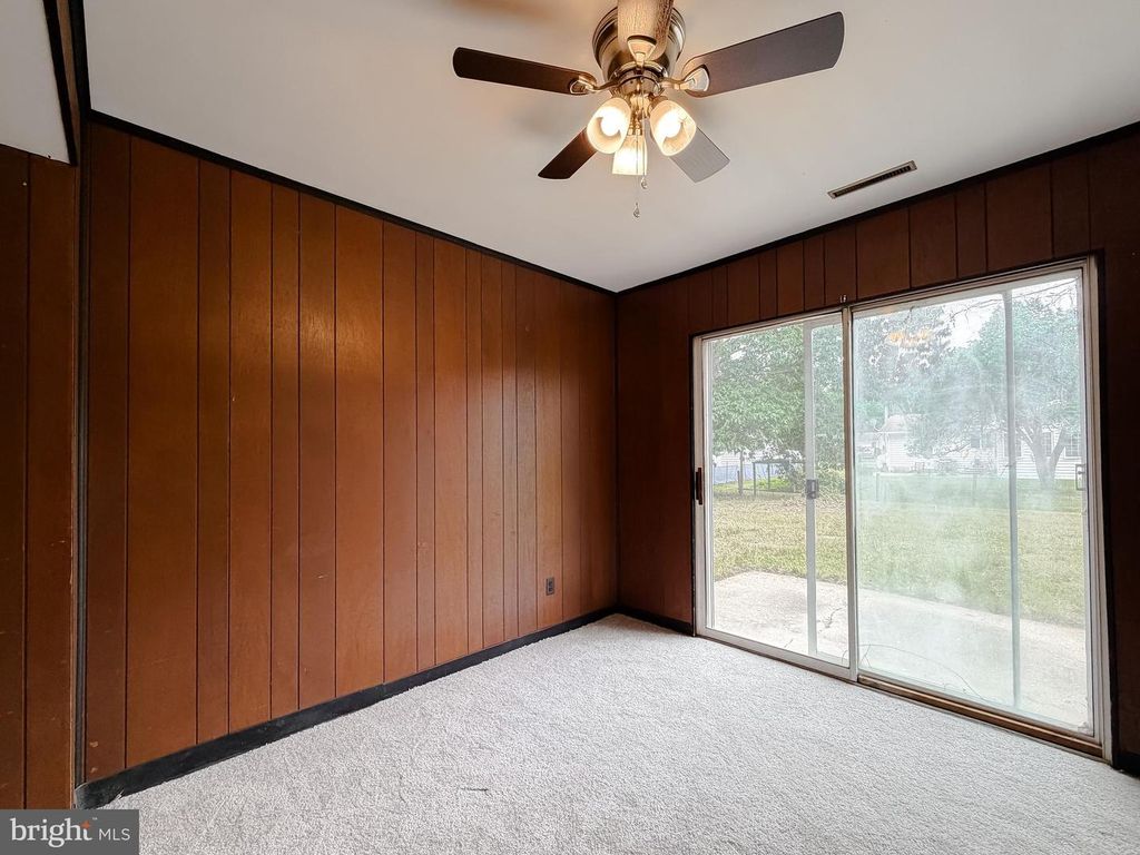 Image 33 of property listing at 21415 WILLIAMS DR, Lexington Park, MD 20653