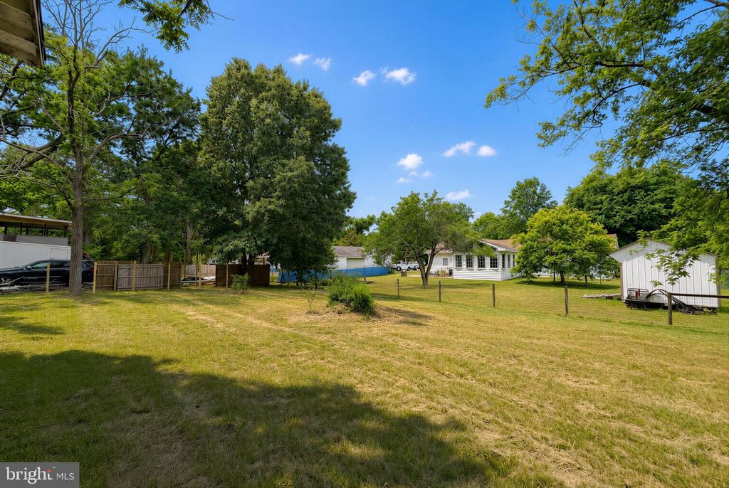 Image 39 of property listing at 21415 WILLIAMS DR, Lexington Park, MD 20653