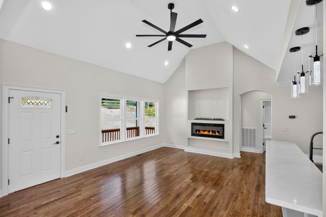 1007 Ballew Cir, Fairview, TN 37062