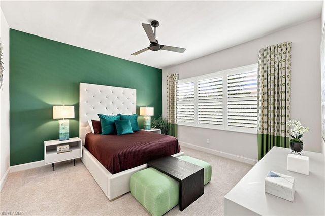 2935 Coco Lakes DR, Naples, FL 34105