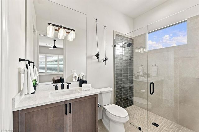 2935 Coco Lakes DR, Naples, FL 34105