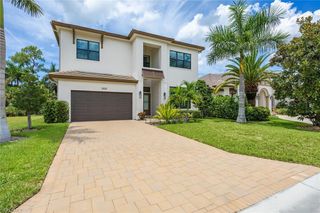 2935 Coco Lakes DR, Naples, FL 34105