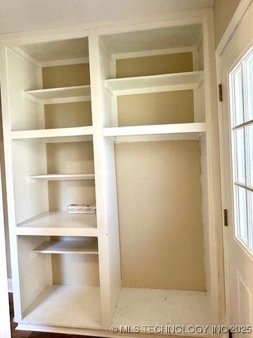 349 S Foreman Street, Vinita, OK 74301