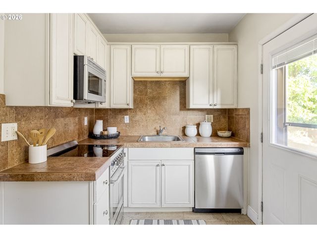 130 Se 31ST Ave 8, Portland, OR 97214
