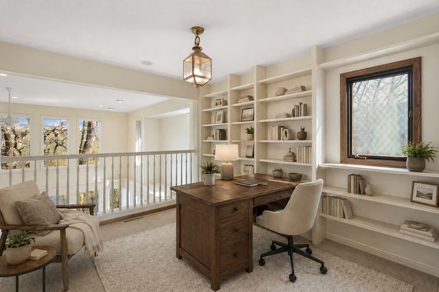 60 Oak Shore Drive, Burnsville, MN 55306