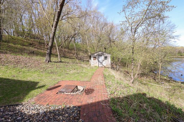 60 Oak Shore Drive, Burnsville, MN 55306
