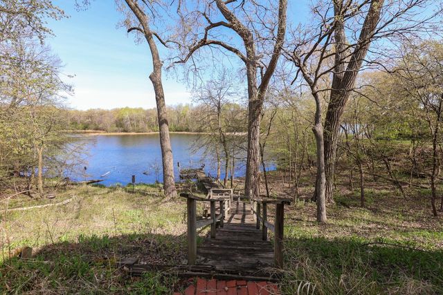 60 Oak Shore Drive, Burnsville, MN 55306