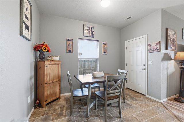 1221 General McCrae Drive, Prairie Grove, AR 72753