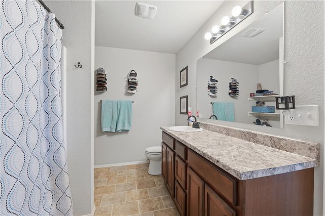 1221 General McCrae Drive, Prairie Grove, AR 72753