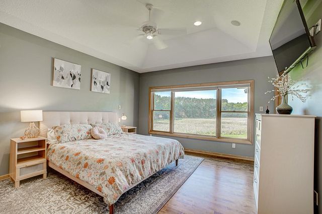 8320 Dellwood Road Court N, Grant, MN 55115