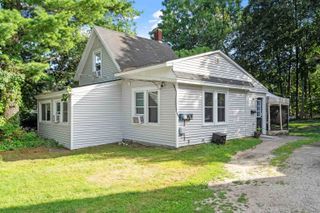 1 Clark Street, Derry, NH 03038