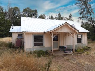 5525 Caves Highway, Cave Junction, OR 97523