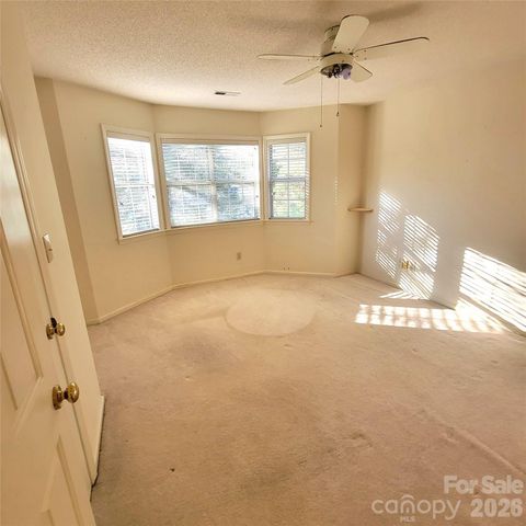 1009 Hunley Hill Court, Matthews, NC 28104