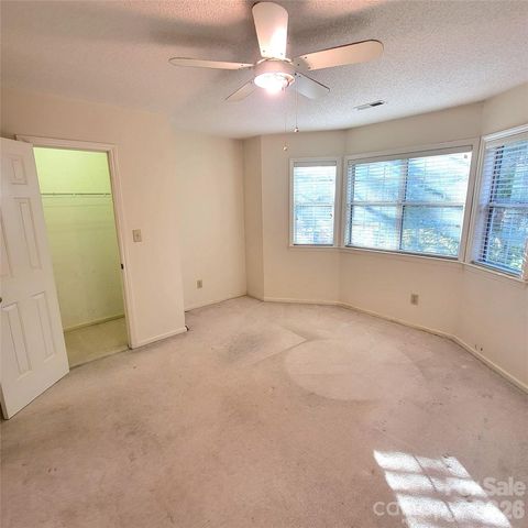 1009 Hunley Hill Court, Matthews, NC 28104