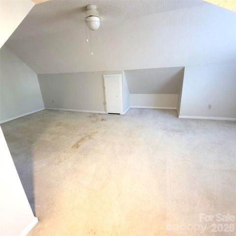 1009 Hunley Hill Court, Matthews, NC 28104