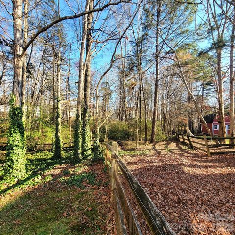 1009 Hunley Hill Court, Matthews, NC 28104