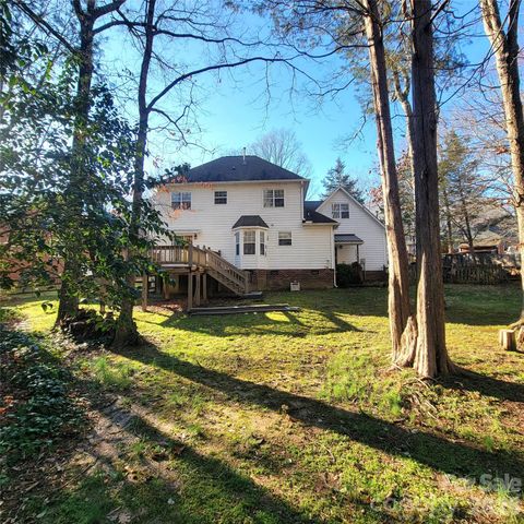 1009 Hunley Hill Court, Matthews, NC 28104